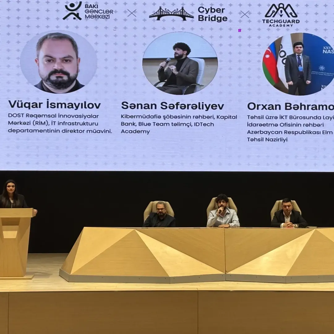 Bakı Gənclər Mərkəzində rəqəmsal transformasiya və kadr hazırlığına dair panel sessiyası keçirilib