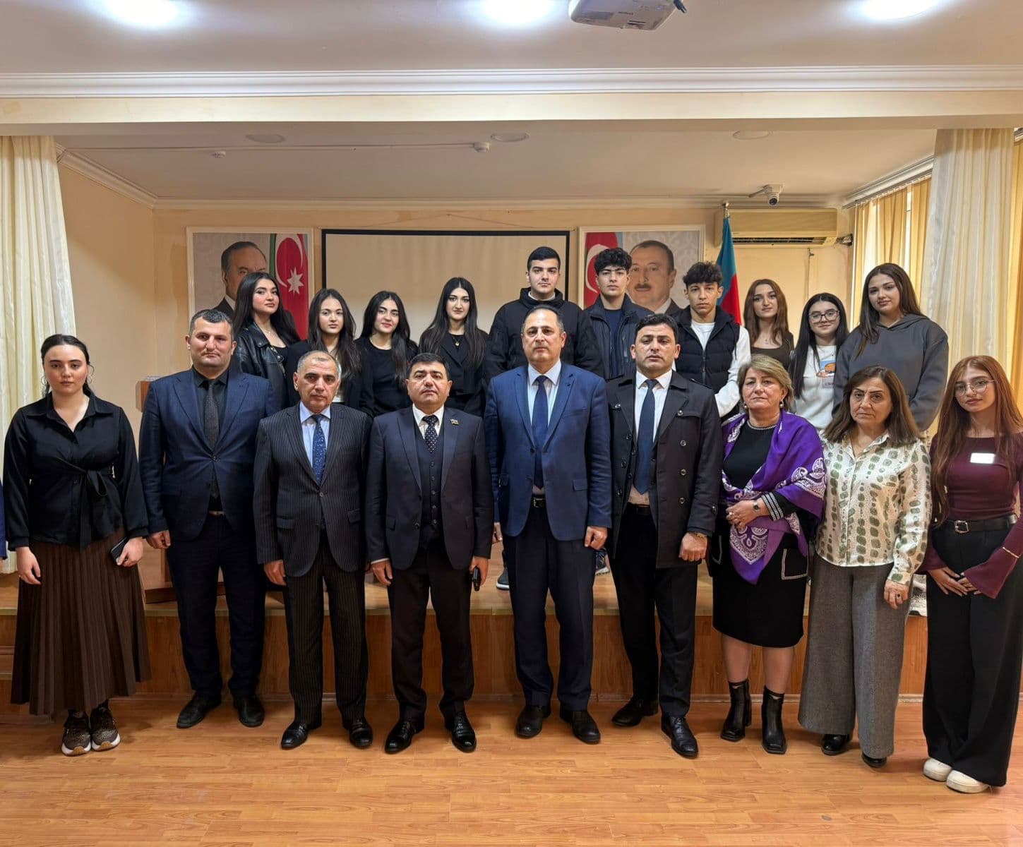 CyberBridge layihəsinin III mərhələsi çərçivəsində Sosial-İqtisadi Kollecdə tədbir təşkil olunmuşdur.