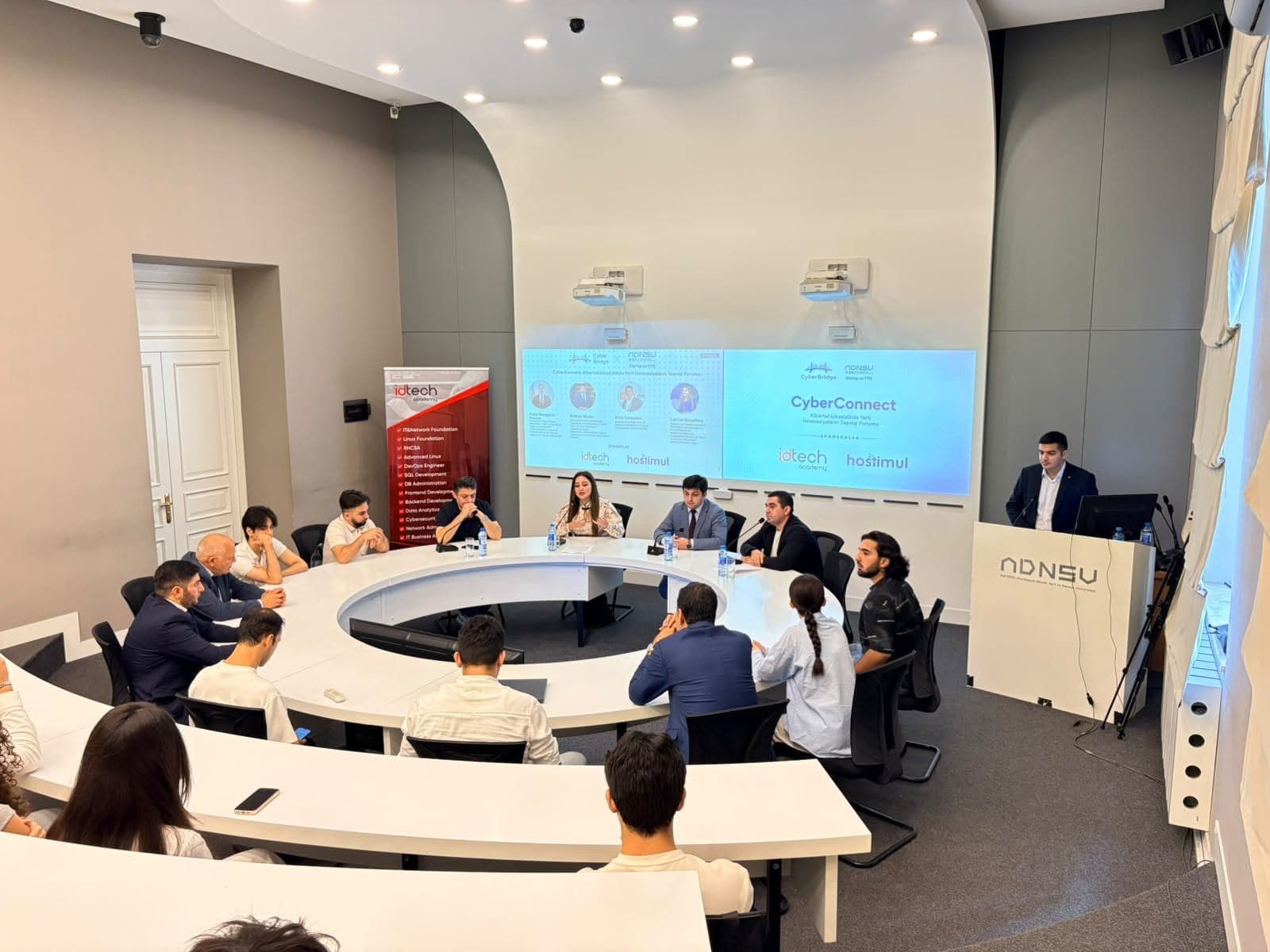 ADNSU-da kibertəhlükəsizlikdə yerli innovasiyaların təşviqinə həsr olunan forum keçirilib